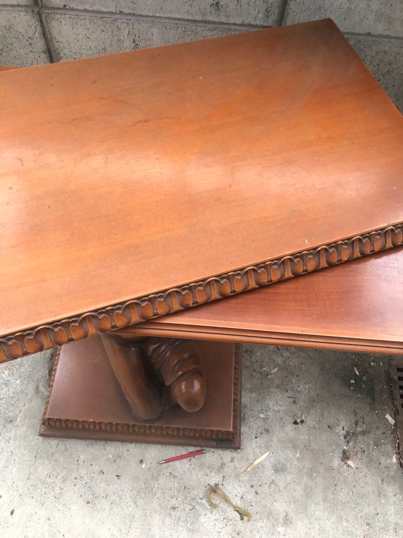 彫刻的女性像のテーブル　アンティーク　最終値下げ