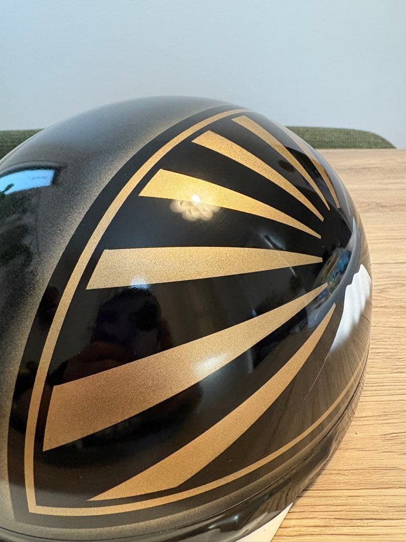 新品、未使用品 半キャ、半帽 富士日章 黒金 中央部文字入れ無料（金文字）