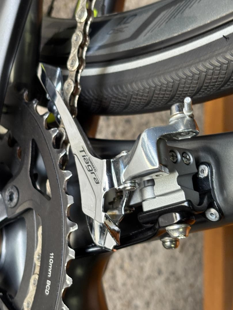 Specialized Sirrus Comp Carbon Disc（未使用）