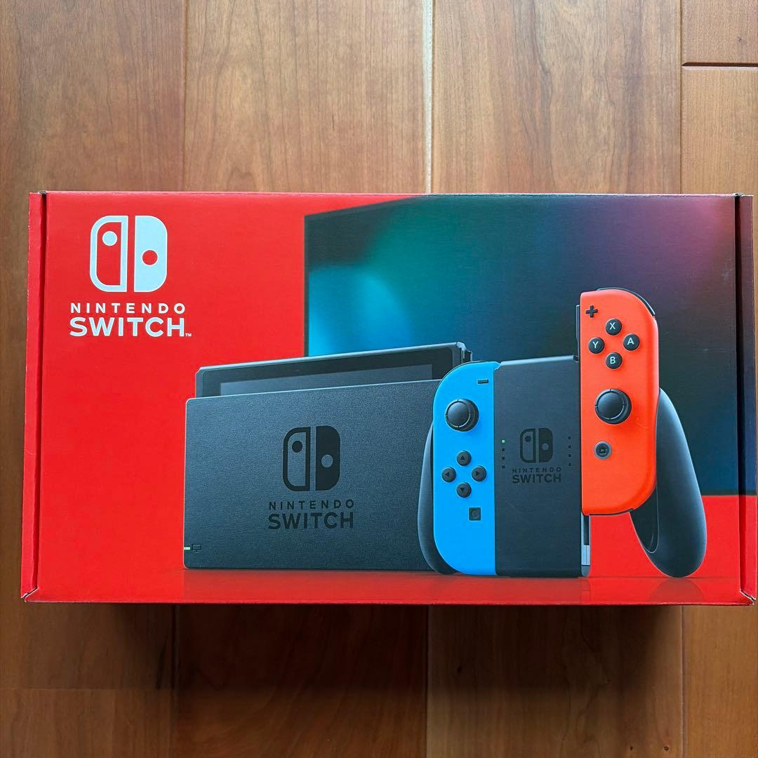 v Nintendo Switch 本体 青/赤 Joy-Con ケース付