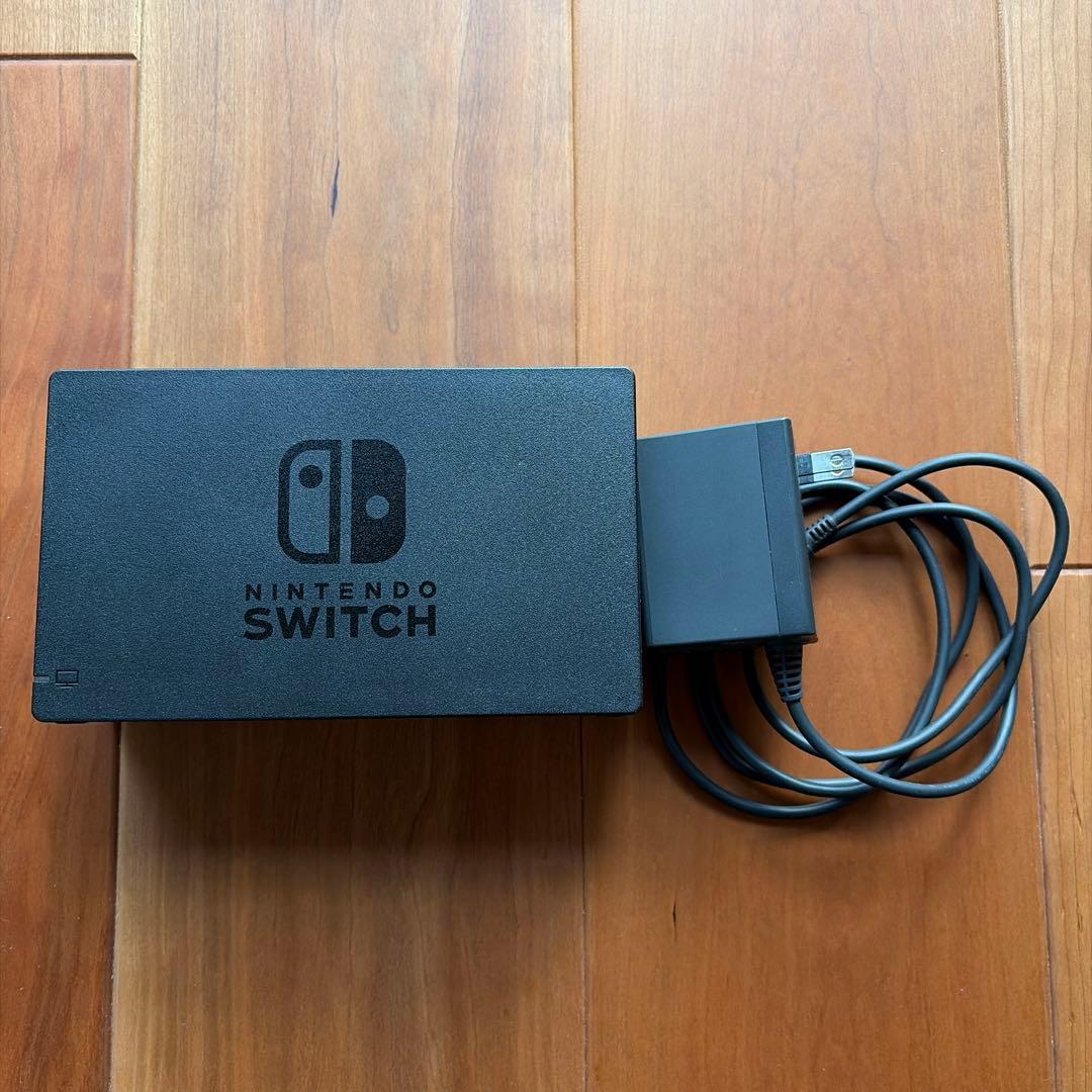 v Nintendo Switch 本体 青/赤 Joy-Con ケース付