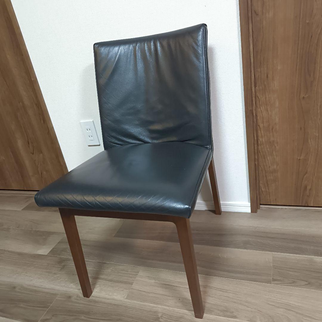 【ACTUSで購入】RELATEブラックレザーチェア　ウォルナット　残り1脚