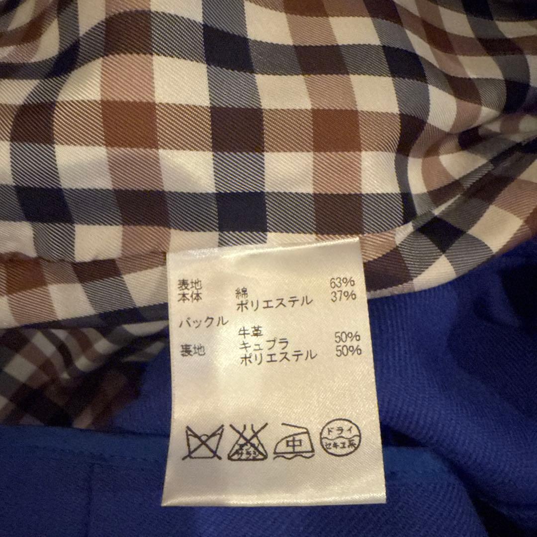 アクアスキュータム　ベージュ トレンチコート