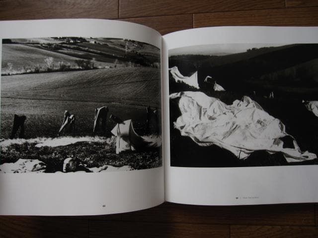 Under the skin of reality　マリオ・ジャコメッリ