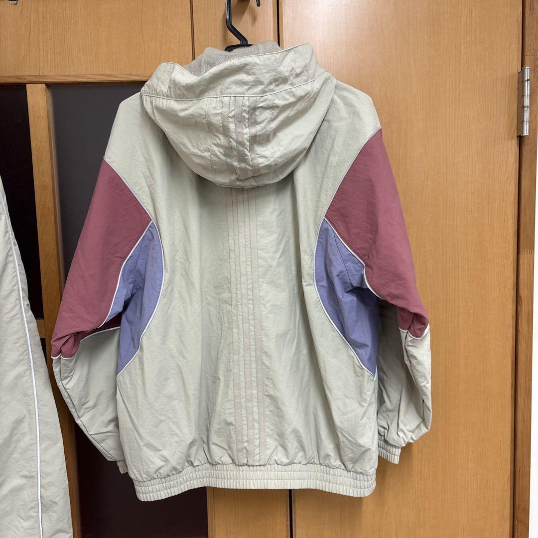 新品　adidas ウィンドブレーカー　上下セット　ナイロンパーカー　パンツ