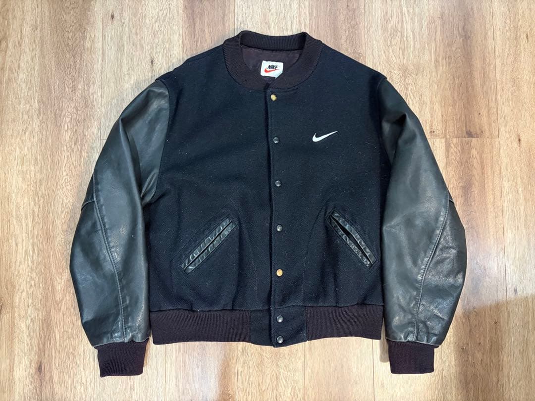 k*m様 希少 NIKE 90s 袖レザー スタジャン NIKE TOWN ブラ