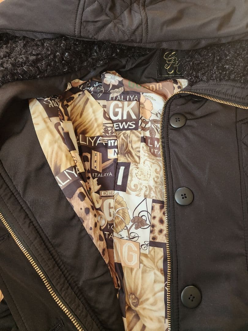 【美品】伊太利屋　キルティング中綿　Xライン　ロングコート