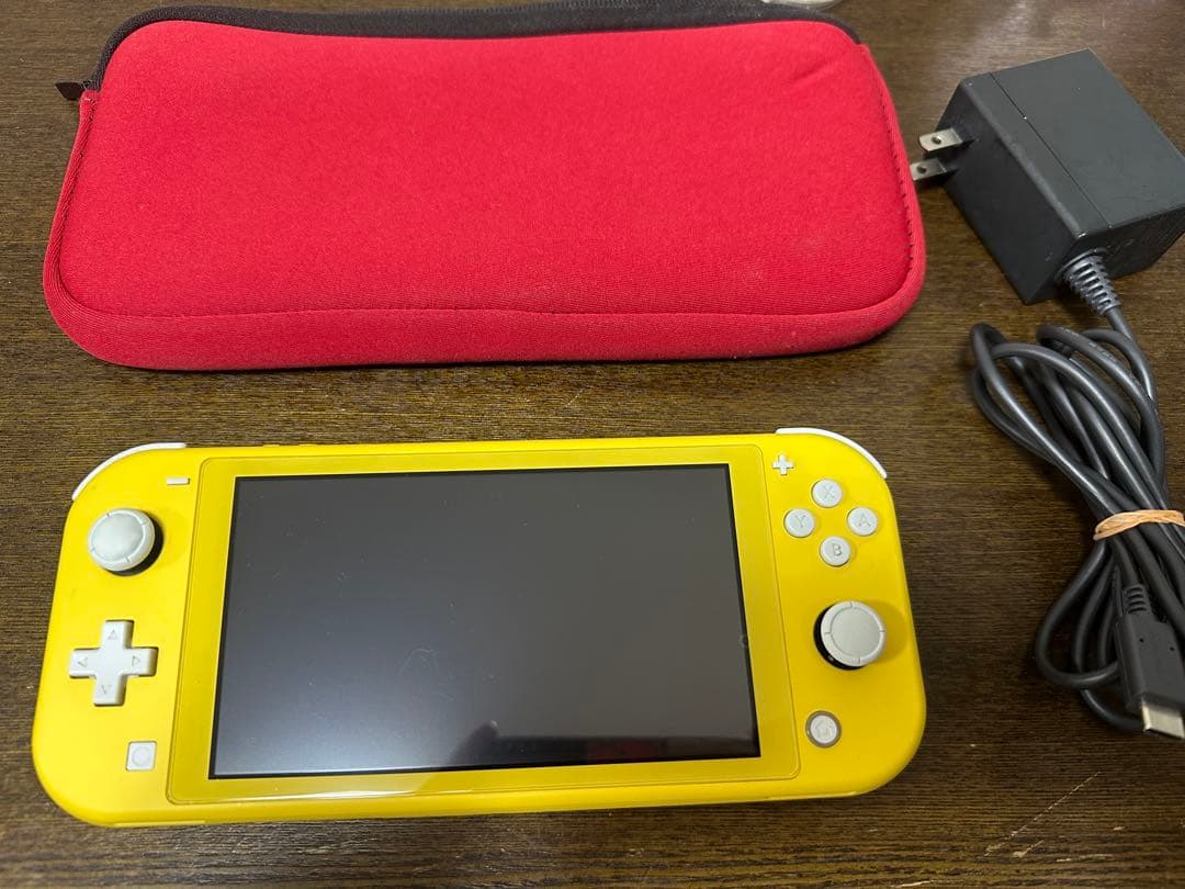 2台セットNintendo Switch Lite ピンク黄 充電器ケース付き
