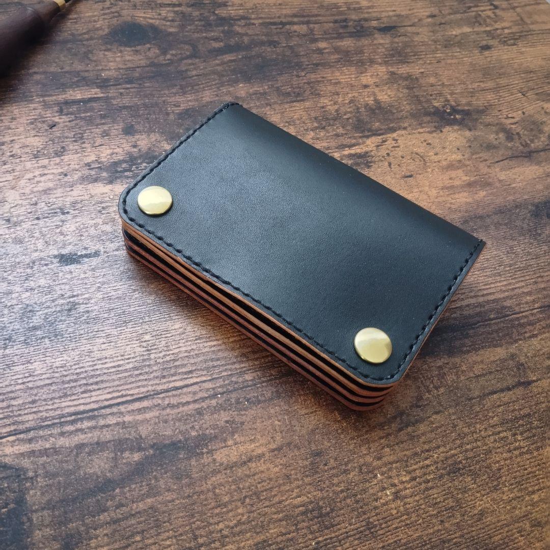 【100%栃木レザー】お札を折らず収納できるミドルトラッカーウォレット