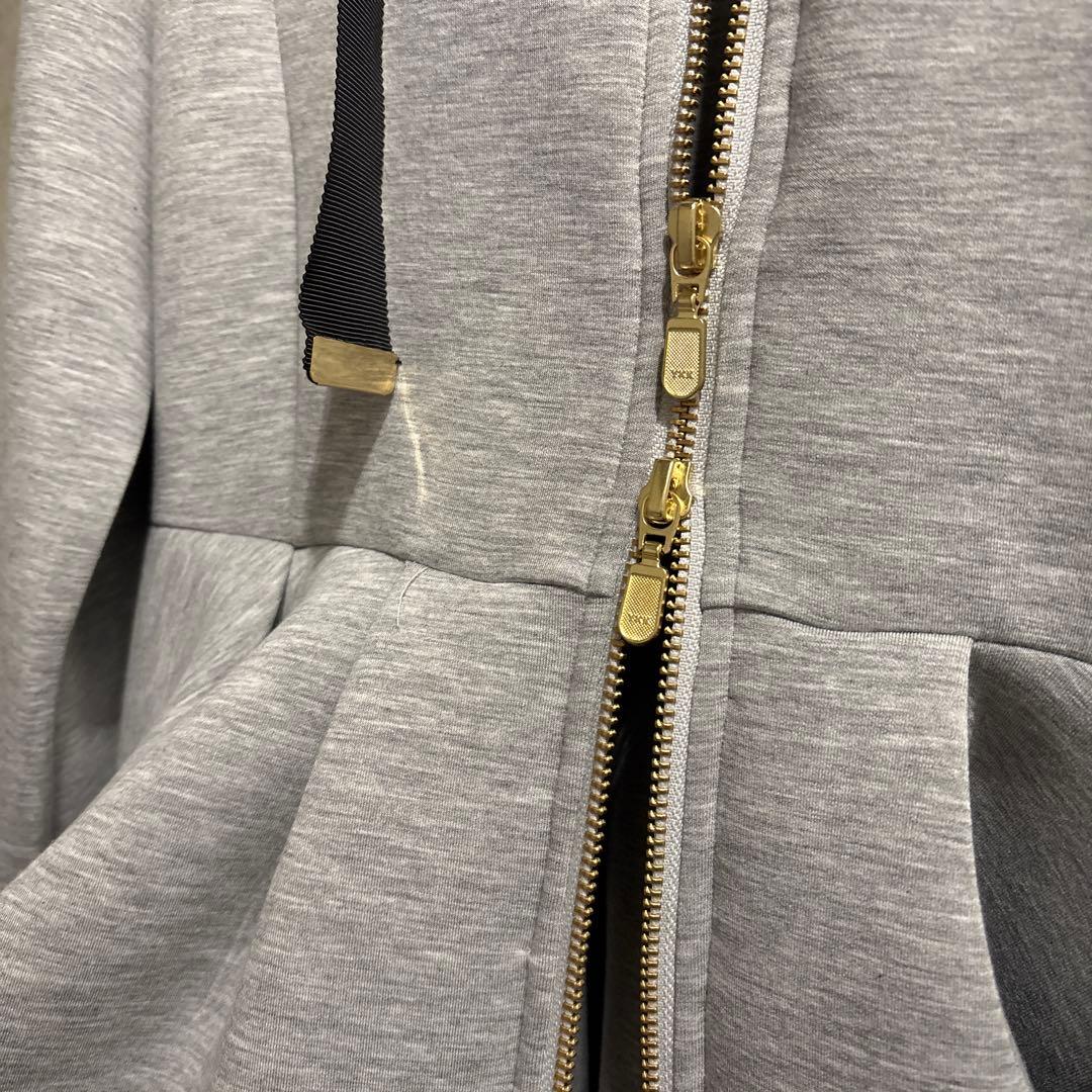 DOSDIOSAS ダンボールニットフリルパーカー