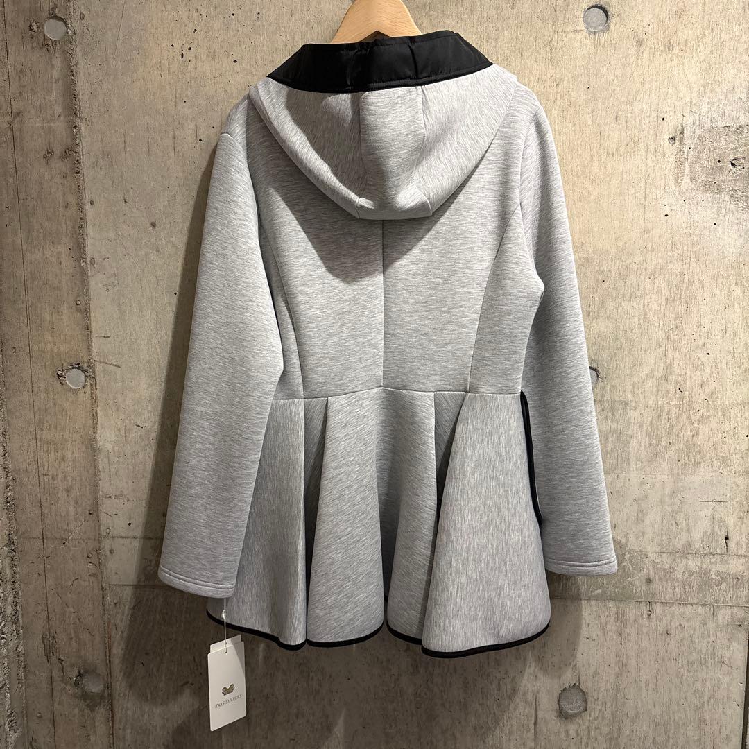 DOSDIOSAS ダンボールニットフリルパーカー