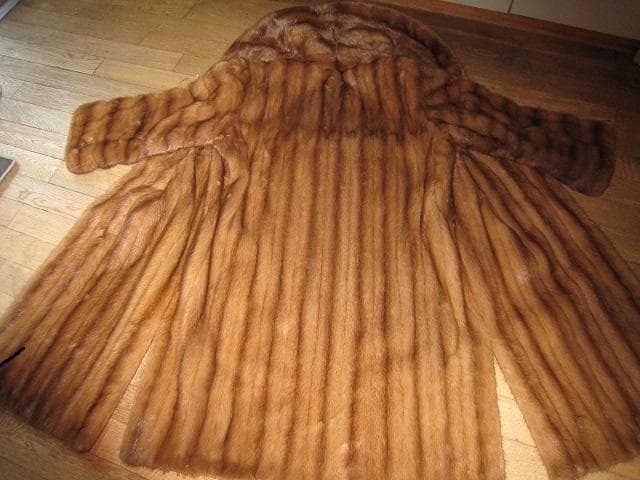 大きな襟裏表ミンク　フード付きミンクコート　ヴィンテージ　1950年代　英国