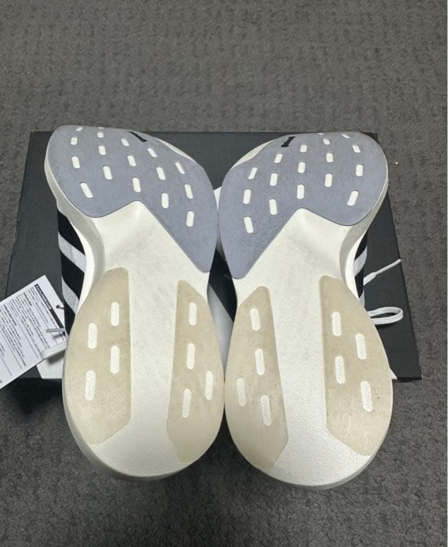 新品未使用　adidas evo sl 27㎝