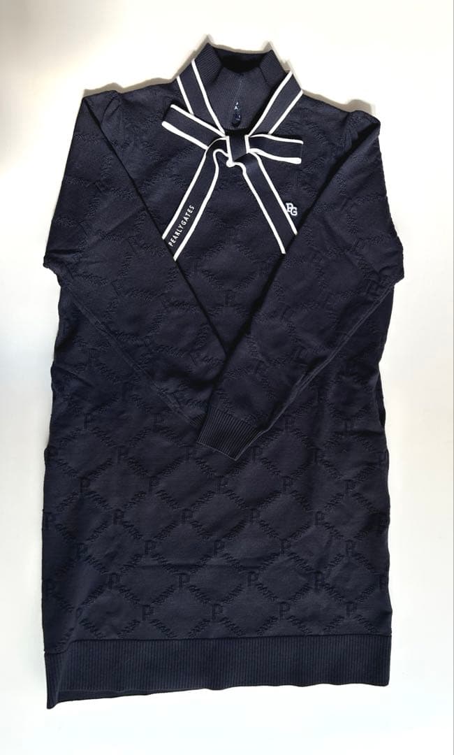 パーリーゲイツ　ダイヤロゴ柄ハイネックワンピース