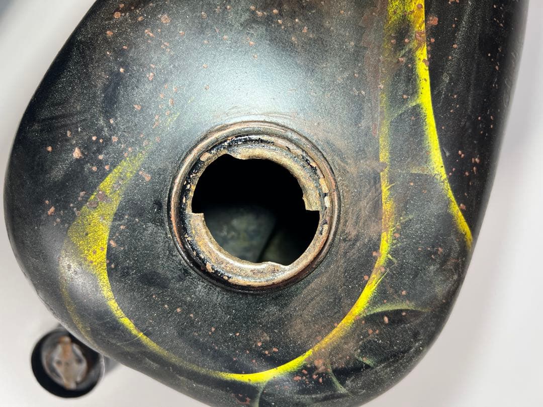 【70’sオールドペイント①】当時モノ　スポタン　ハーレー　タンク　バイク