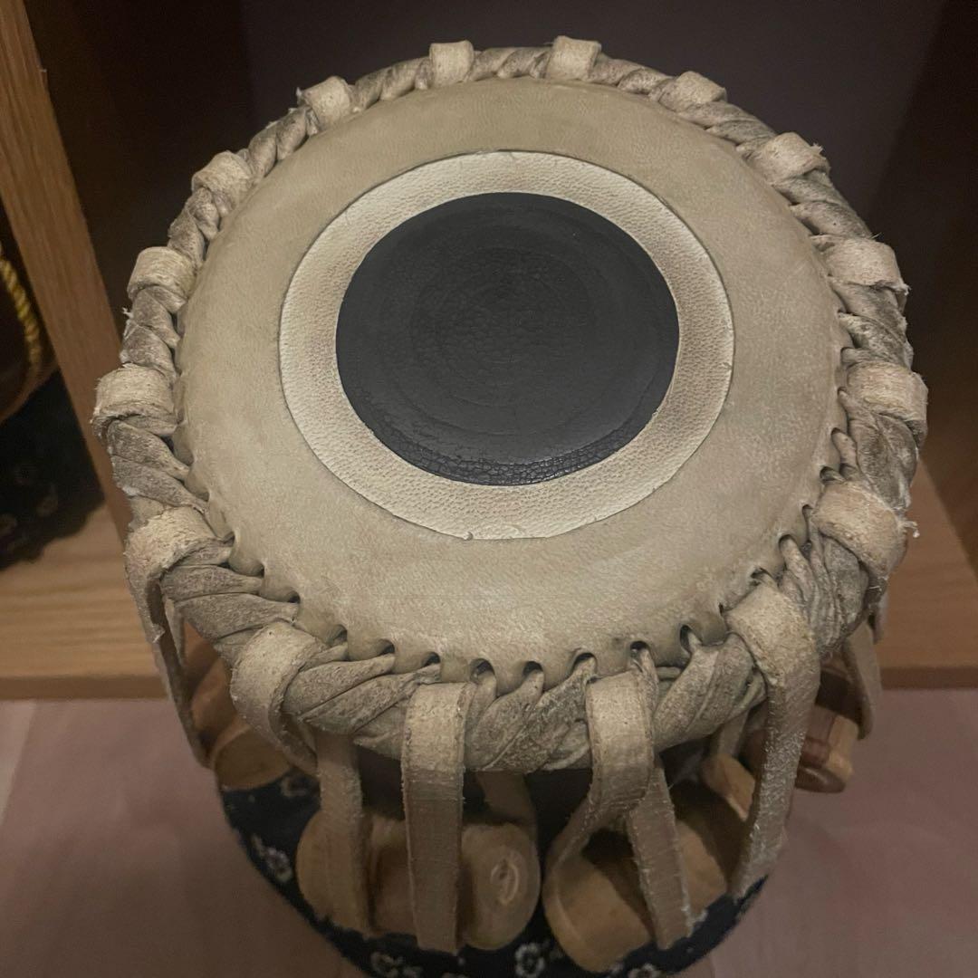 タブラ、バヤン、ハンマー