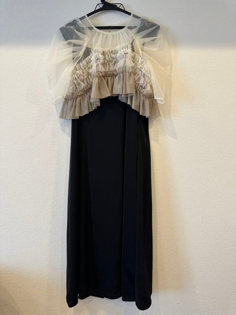 ＊美品＊ niana フリルチュールエアリードレス