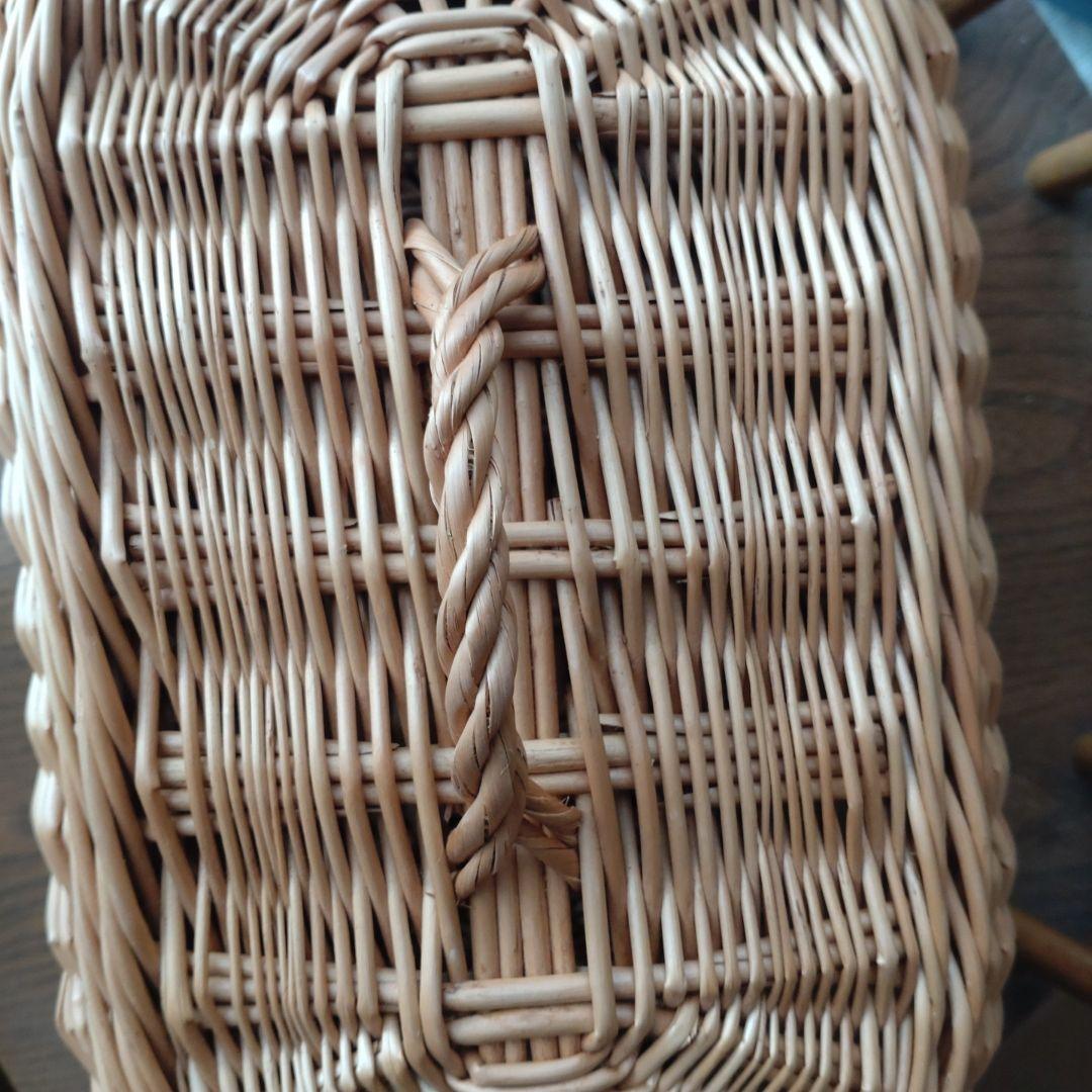 ラトビア ブレッドバスケットカゴアミドリ