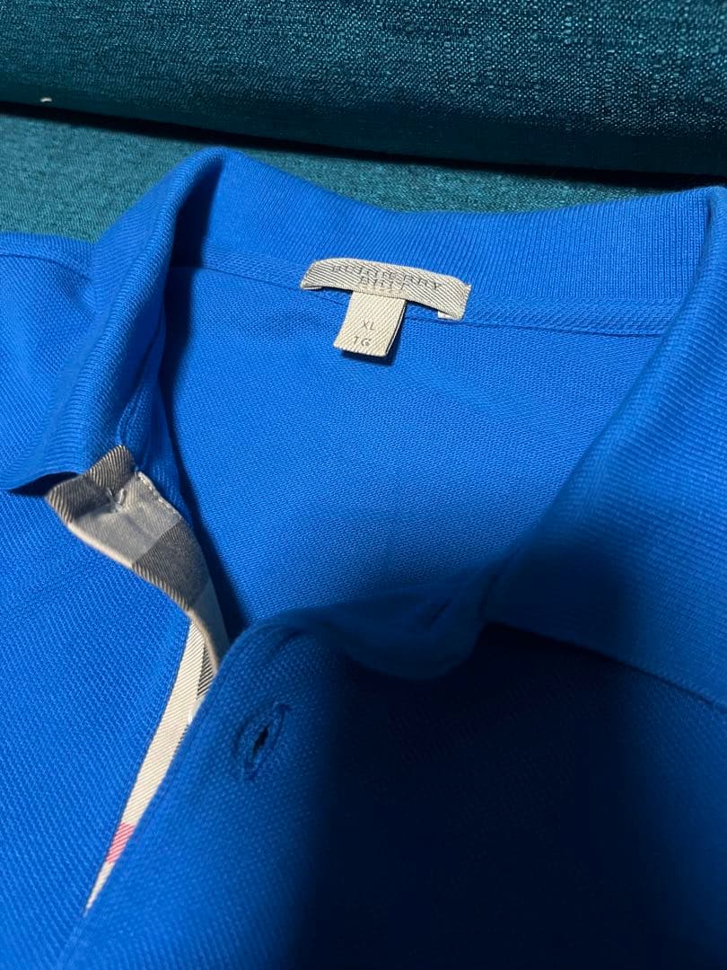 バーバリー チェック裏地 ポロシャツ 青