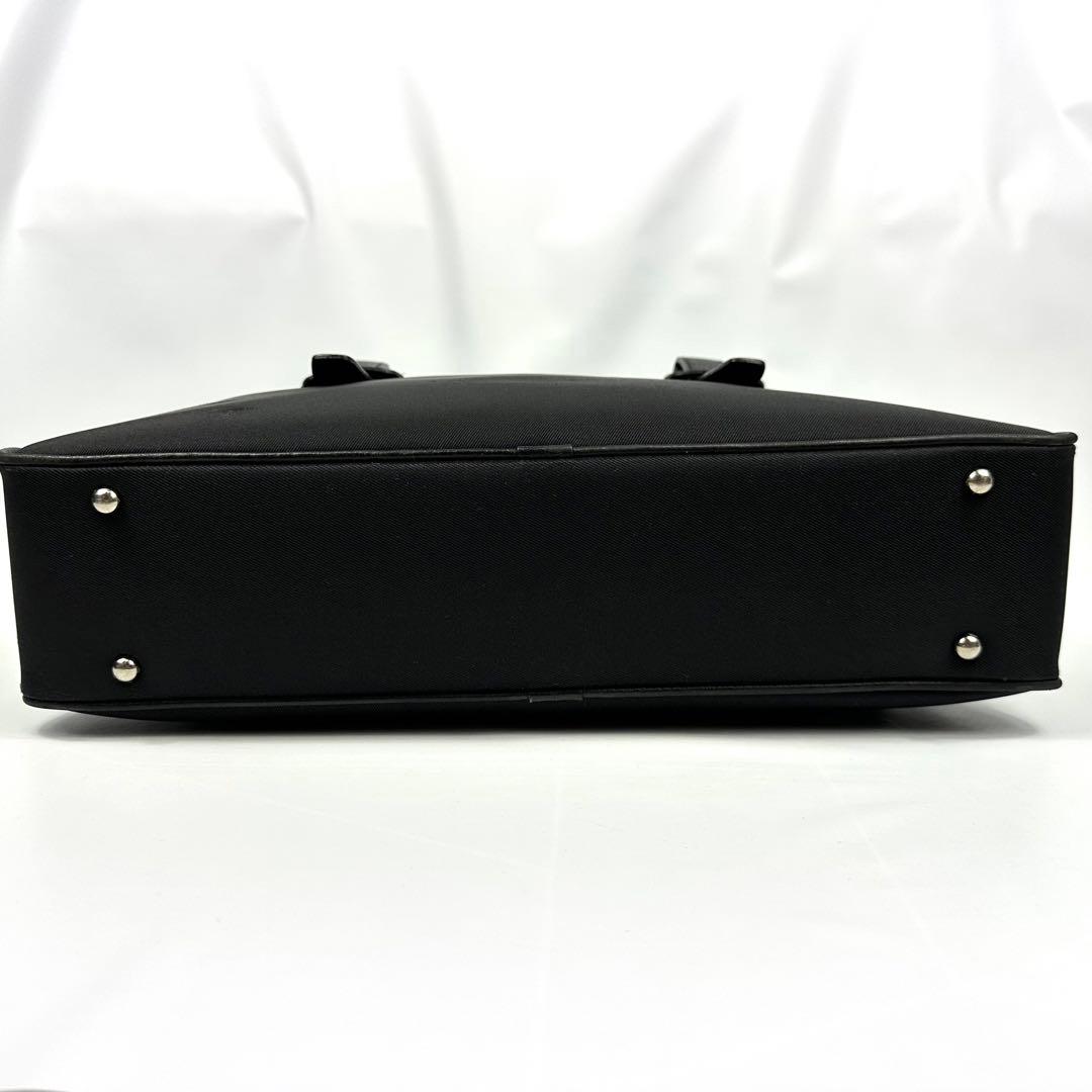 【美品】 バーバリー ノバチェック トートバッグ ビジネスバッグ A4可