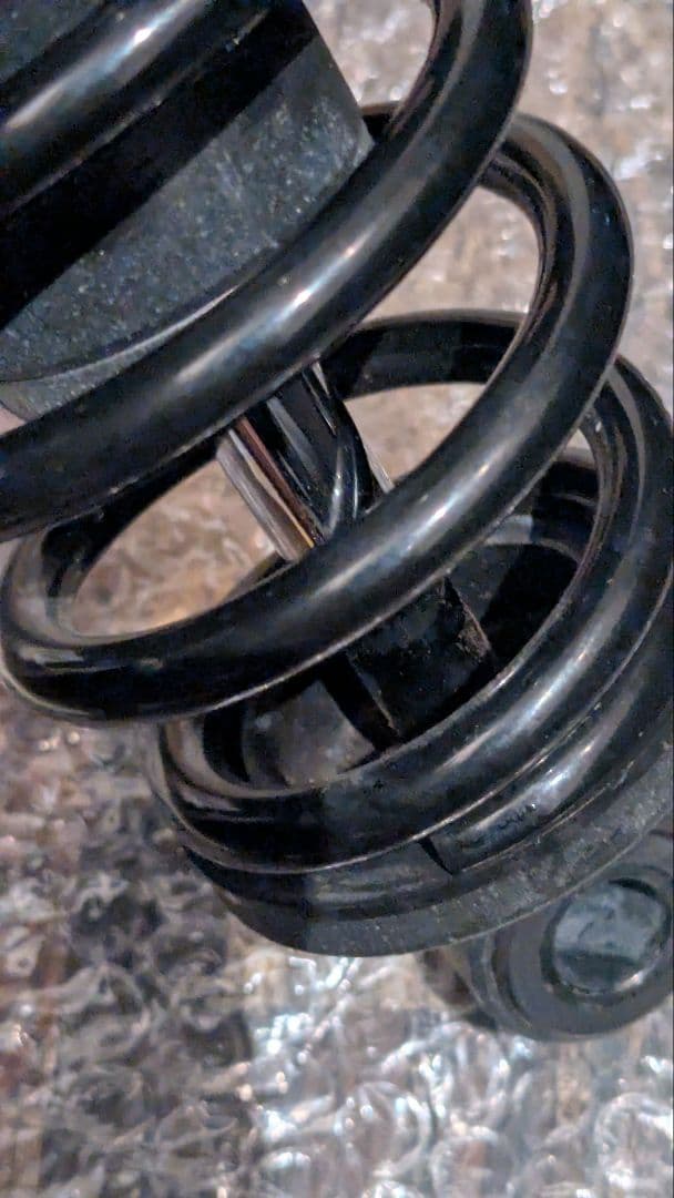 シ*ウ様 ハーレー スポーツスター純正サスペンション