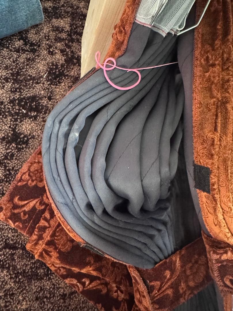 ローレルブラウン　カーテン