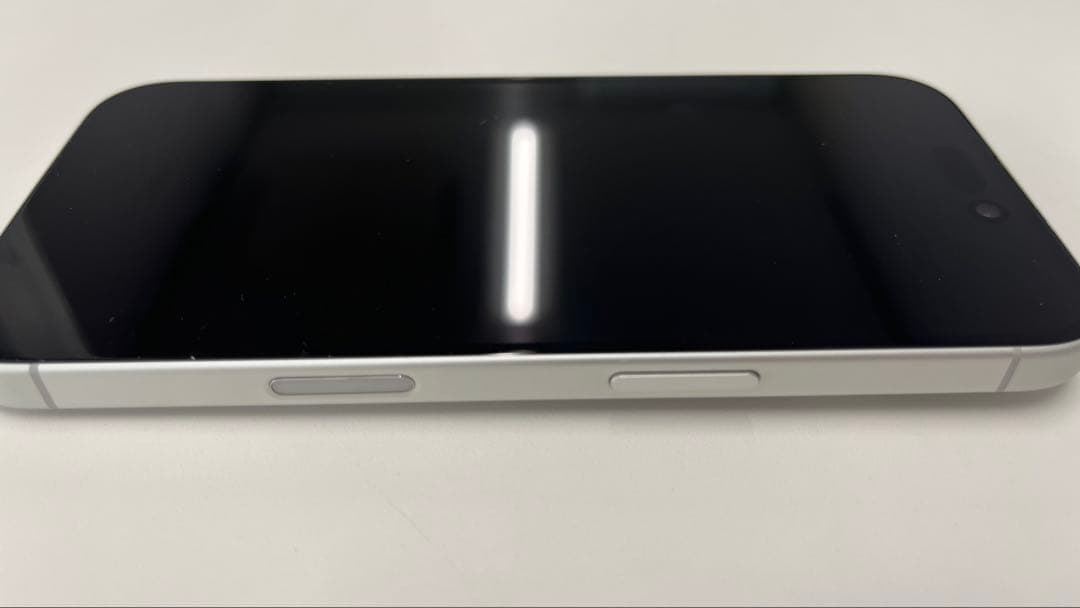 Apple iPhone 16 ホワイト 本体