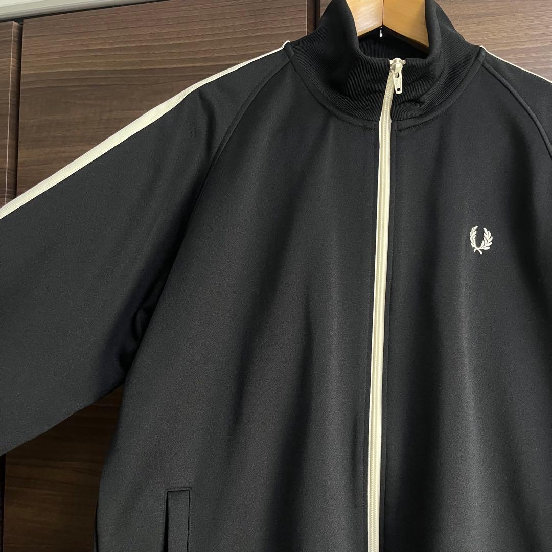フレッドペリー トラックジャケット L 黒 ホワイトライン 日本製 刺繍ロゴ