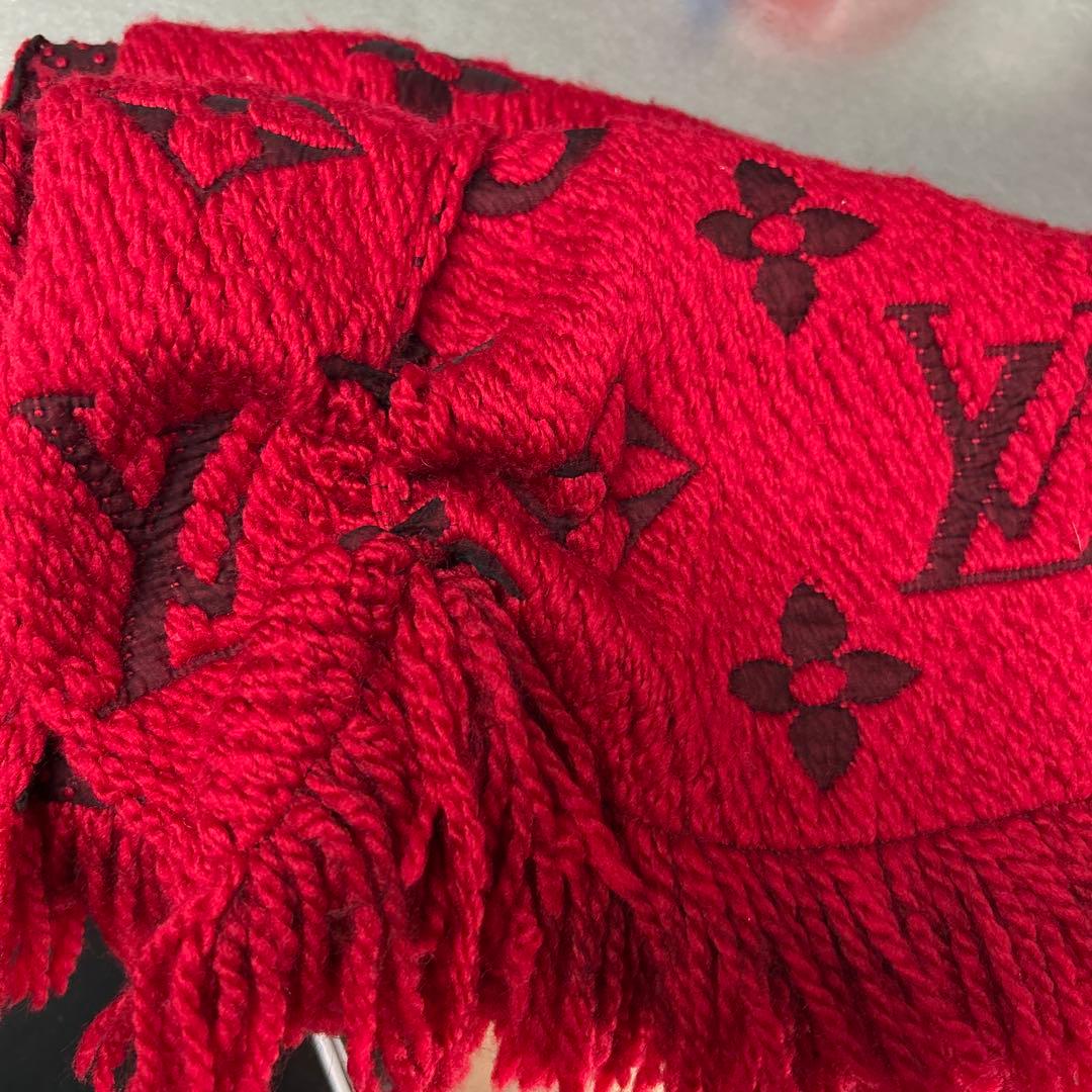 ルイ・ヴィトン ロゴ入り マフラー レッド