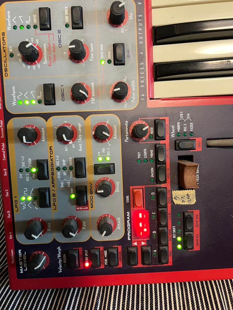 Nord Lead 2 シンセサイザー 49鍵 ジャンク音出ません電源つきます