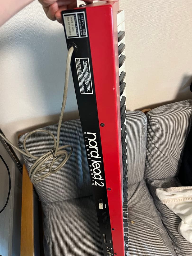 Nord Lead 2 シンセサイザー 49鍵 ジャンク音出ません電源つきます