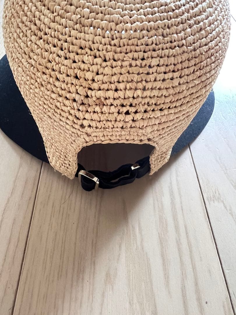 ヘレンカミンスキー帽子