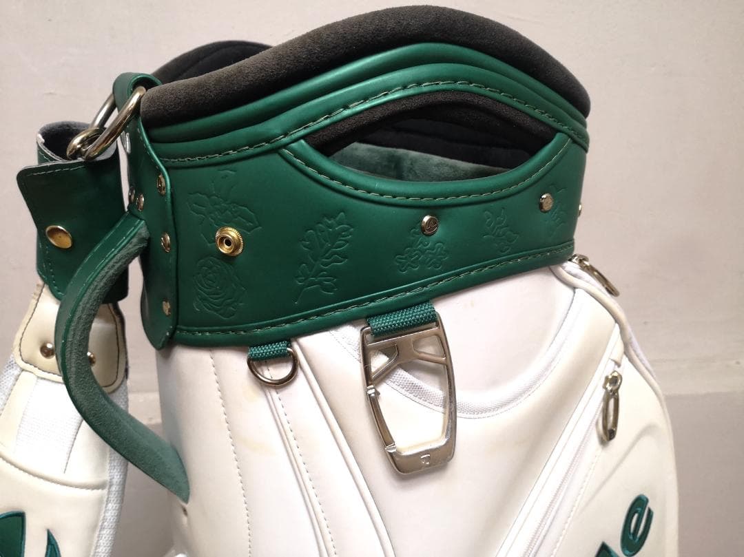 TaylorMadeの限定マスターズキャディバッグ(2019年式・カバー2個付)