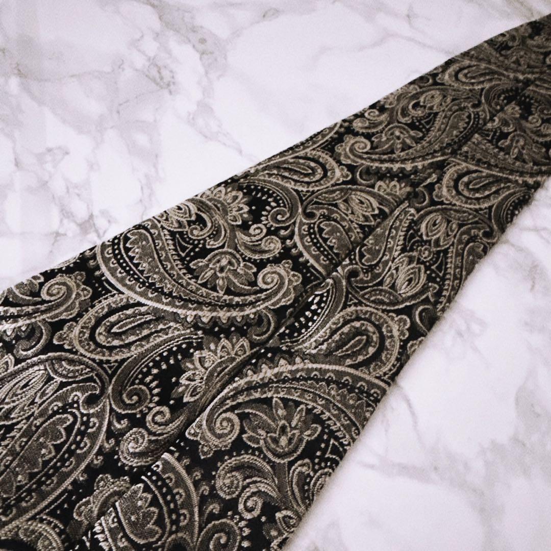 ✨美品✨エトロ　高級感あふれるペイズリー柄　ブラック　ネクタイ