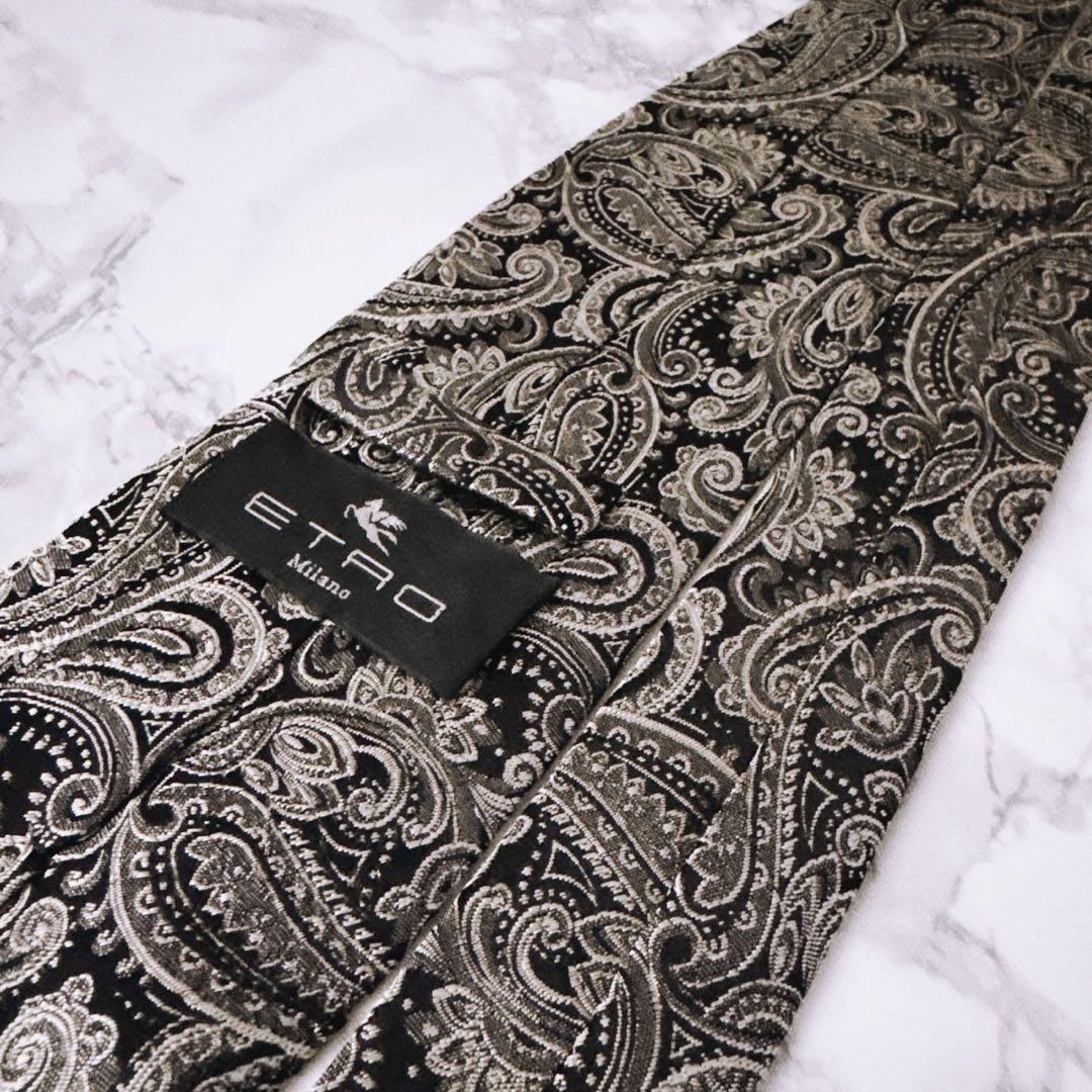 ✨美品✨エトロ　高級感あふれるペイズリー柄　ブラック　ネクタイ