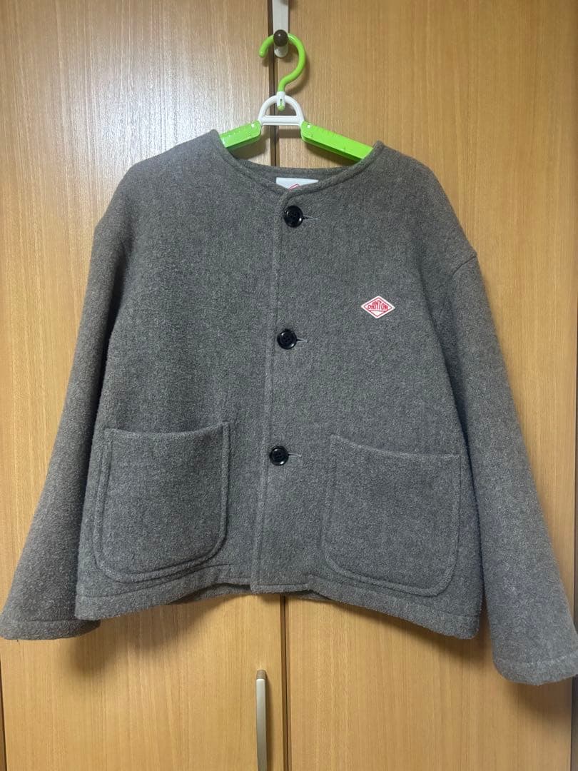 danton ウールカラーレスジャケット　ダントン　グレイッシュベージュ
