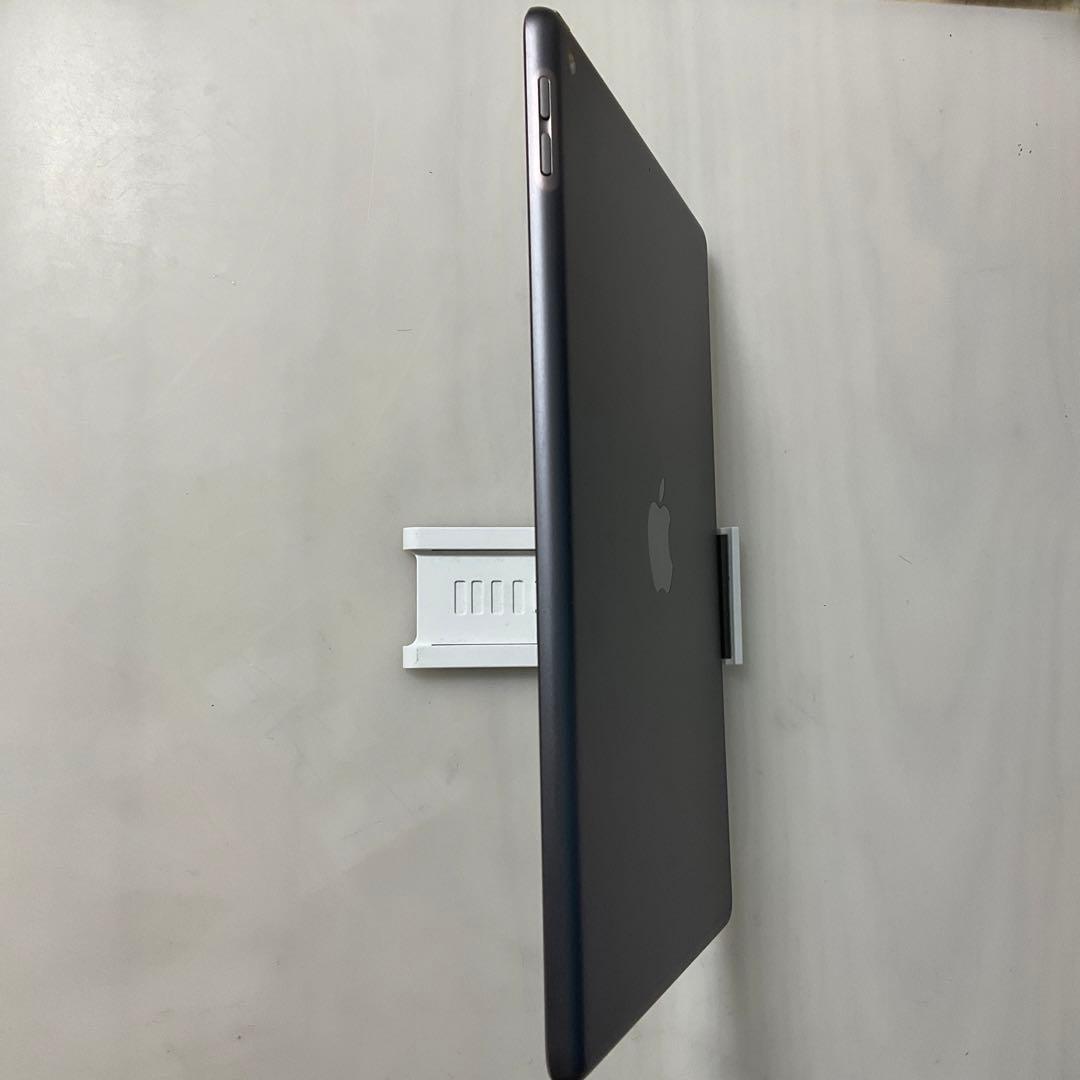 iPad 第7世代　32GB Wi-Fi 美品