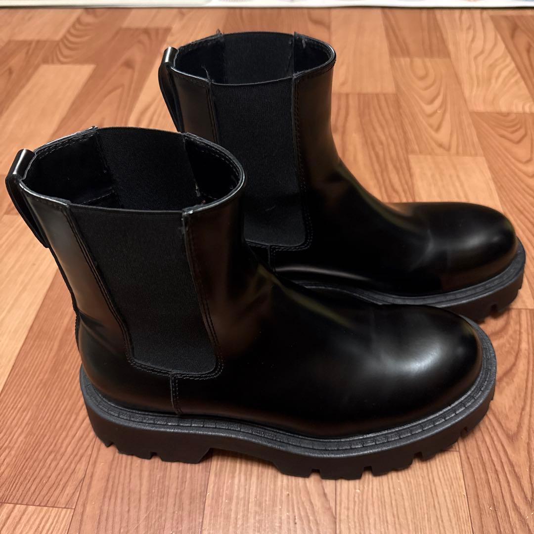 【 ZARA 】 チャンキートラックソール チェルシーブーツ （42）