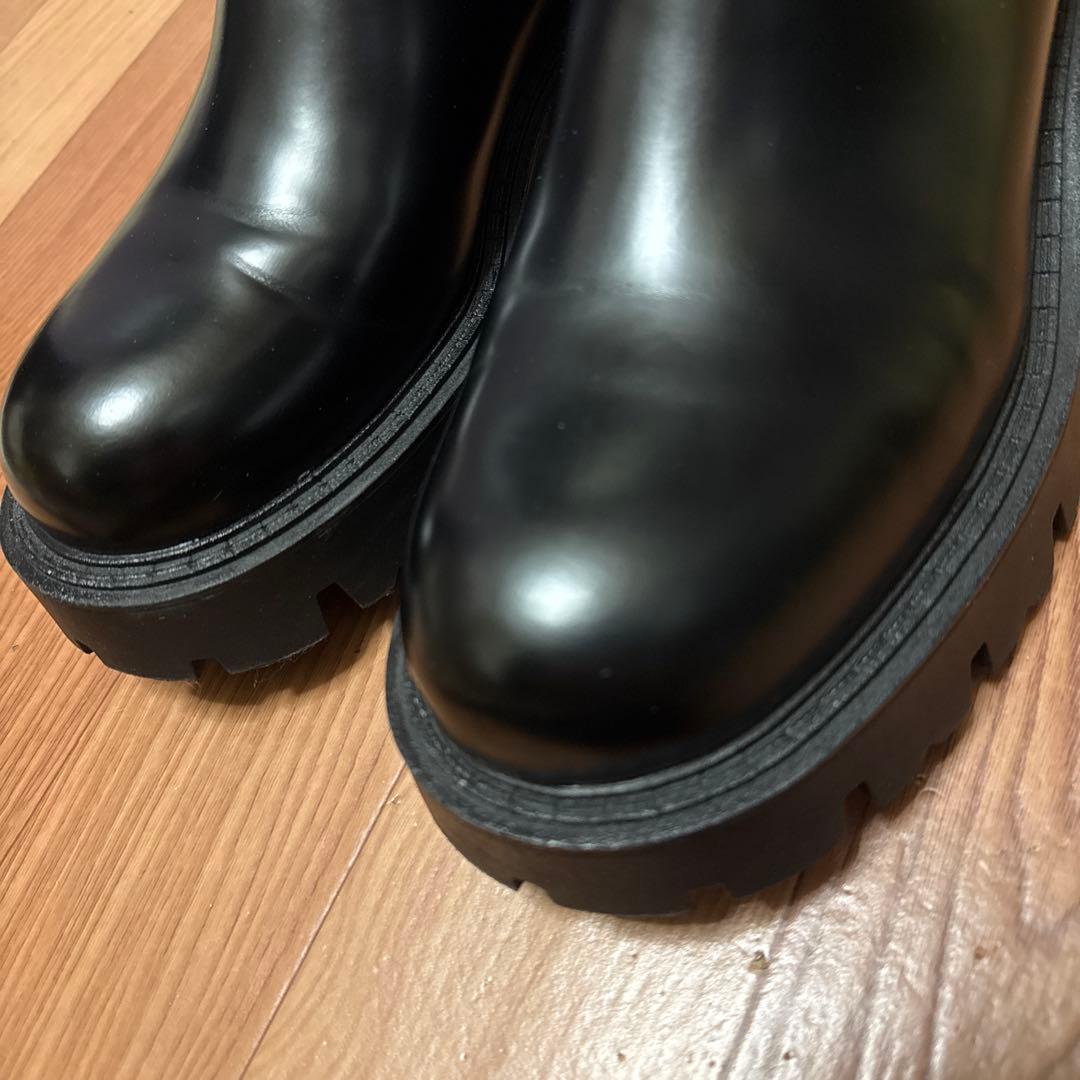 【 ZARA 】 チャンキートラックソール チェルシーブーツ （42）