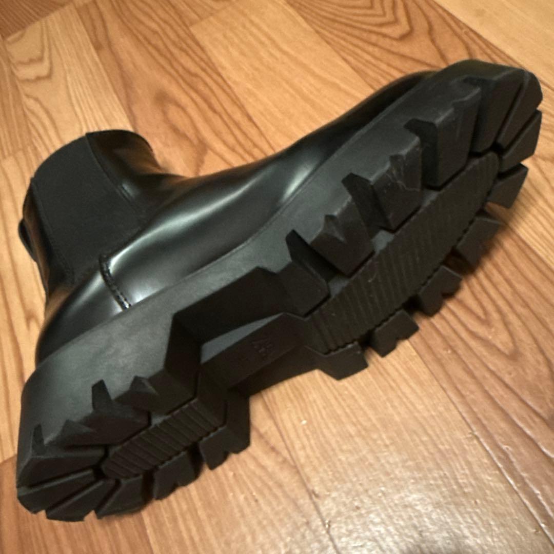 【 ZARA 】 チャンキートラックソール チェルシーブーツ （42）