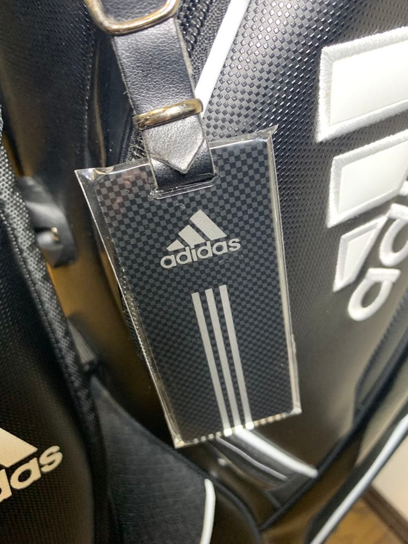 未使用　adidas キャディバッグ ブラック　軽量AWR92 ゴルフバッグ