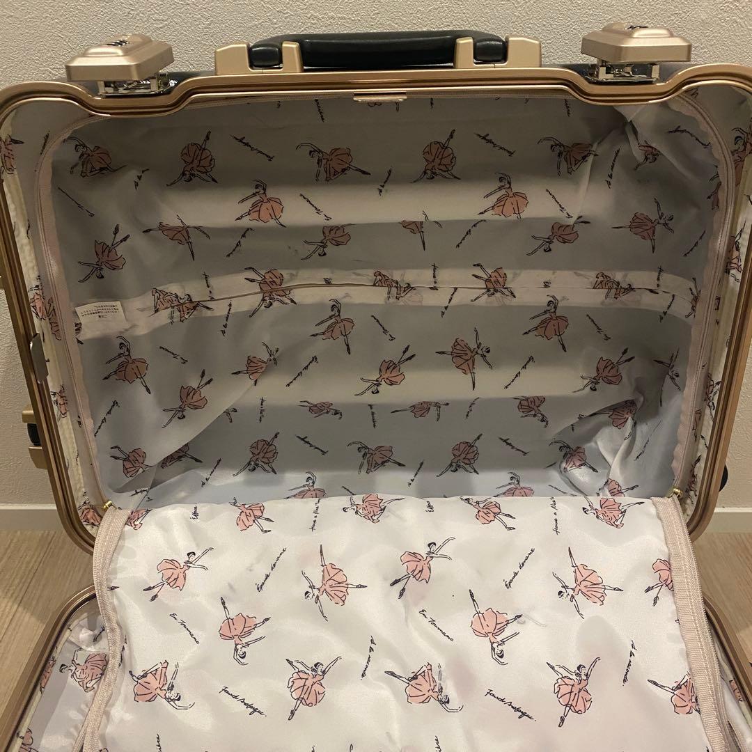 【Mさまへ美品】エースハントラミエンヌスーツケース30L