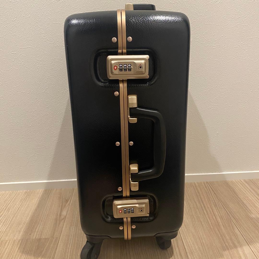 【Mさまへ美品】エースハントラミエンヌスーツケース30L