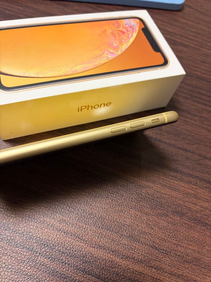 Apple iPhone XR 【バッテリー容量86%】イエロー、箱付き