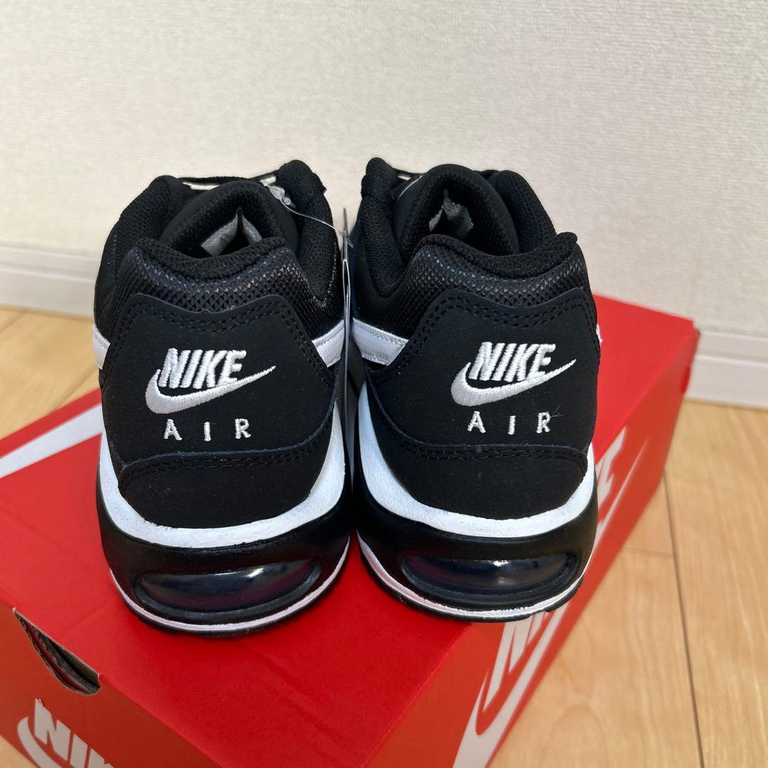 新品 ナイキ エア マックス コマンド 25.5cm