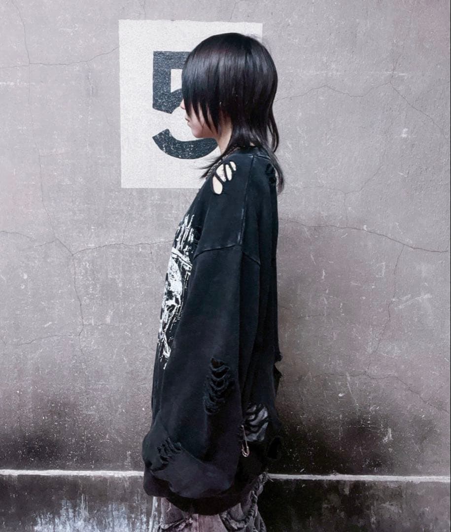 REFLEM/レフレム スカルプリントダメージPO/プルオーバースウェットシャツ