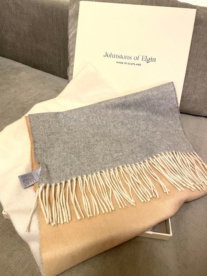 johnstons of elgin【新品】グラデーション　マフラー