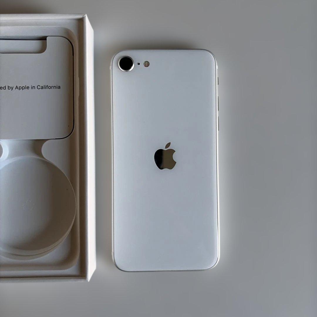iPhoneSE 第二世代 本体ホワイト 64GB