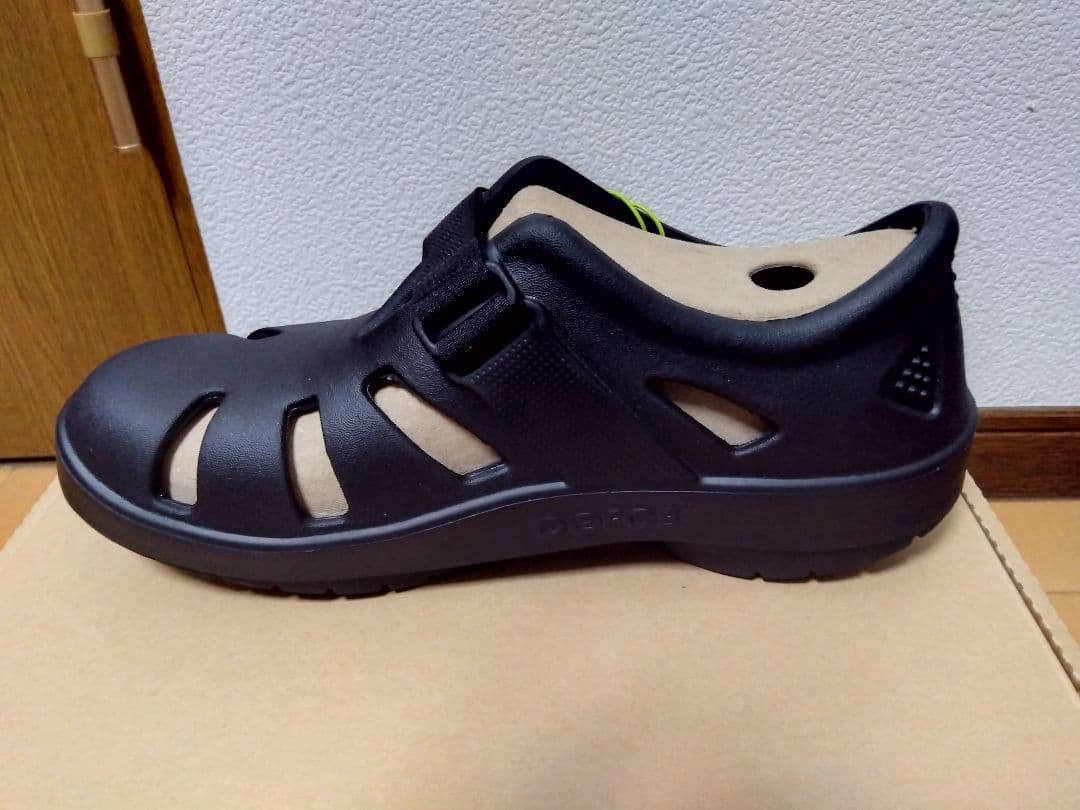 新品未使用品■OOFOS OOCANDO ウーフォス ウーキャンドゥ■26センチ