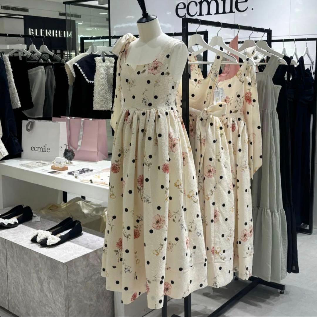 ワンピース ecmile Original dot flower one-piece